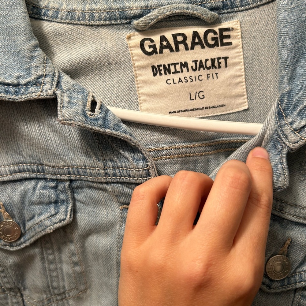 Denim jacket - Picture 2 of 3